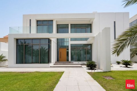 Villa in Dubai, UAE 5 bedrooms, 1421.6 sq.m. № 712709 - photo 2
