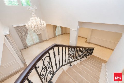 Villa in Jumeirah Islands, Dubai, UAE 4 bedrooms, 955.3 sq.m. № 705688 - photo 15