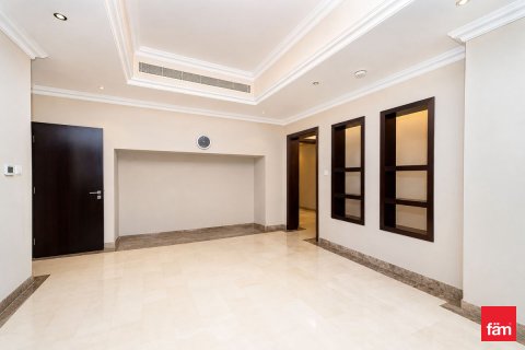 Villa in Jumeirah Islands, Dubai, UAE 4 bedrooms, 955.3 sq.m. № 705688 - photo 16