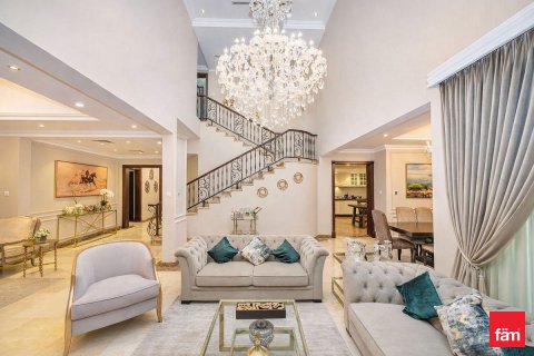 Villa i Jumeirah Islands, Dubai, UAE 4 sovrum, 955.3 kvm Nr. 705688