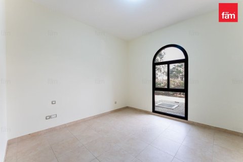 Radový dom v Dubai, SAE 4 spálne, 389.2 m2 č. 705693 - Fotografia 19