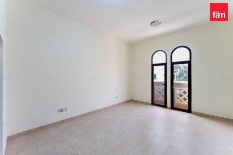 Radový dom v Dubai, SAE 4 spálne, 389.2 m2 č. 705693 - Fotografia 9