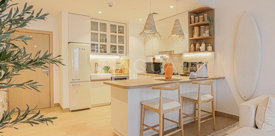 Διαμέρισμα σε Jumeirah, Dubai, ΗΑΕ 1 υπνοδωμάτιο, 77.5 τ.μ. Αρ. 680518