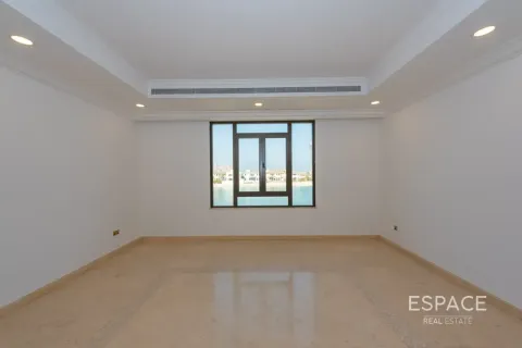 Villa til salgs i Palm Jumeirah, Dubai, Emiratene 5 soverom, 650 kvm Nr. 649636 - Foto 17