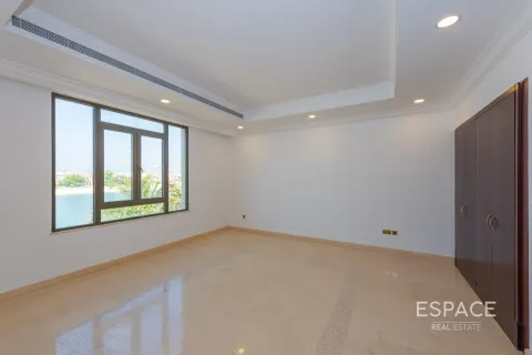 Vila di Palm Jumeirah, Dubai, UEA 5 kamar tidur, 650 m2 nomor 649636 - foto 15
