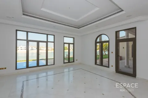 Villa til salgs i Palm Jumeirah, Dubai, Emiratene 5 soverom, 650 kvm Nr. 649636 - Foto 2