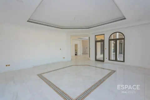Villa til salgs i Palm Jumeirah, Dubai, Emiratene 5 soverom, 650 kvm Nr. 649636 - Foto 8