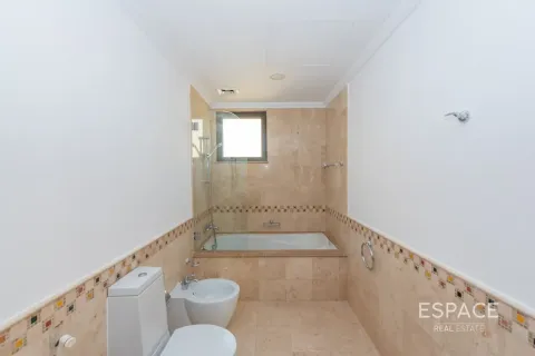 Villa til salgs i Palm Jumeirah, Dubai, Emiratene 5 soverom, 650 kvm Nr. 649636 - Foto 12