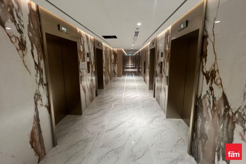 Apartmen di Business Bay, Dubai, UAE 1 bilik tidur, 82.8 meter persegi № 705722 - foto 15
