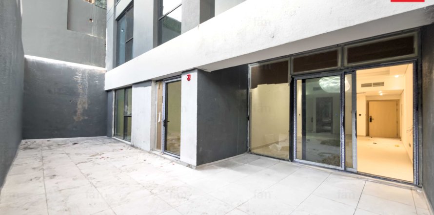 Appartement à Dubai, EAU: 2 chambres, 155 m2 № 679767