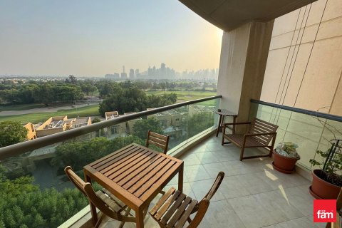 Appartement te huur in The Views, Dubai, VAE 2 slaapkamers, 137.3 vr.m., nr 679771 - foto 1