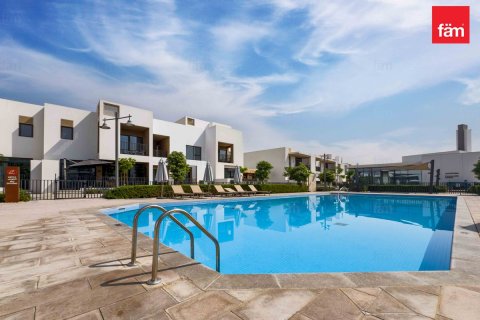 Rumah bandar di Dubai, UAE 3 bilik tidur, 125.2 meter persegi № 679773 - foto 8