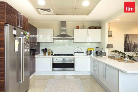 Зняти в оренду віллу в Дубай, ОАЕ 4 спальні, 218.1м2, № 678143 - фото 10