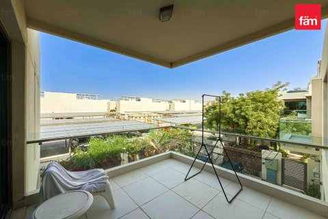 Зняти в оренду віллу в Дубай, ОАЕ 4 спальні, 218.1м2, № 678143 - фото 3