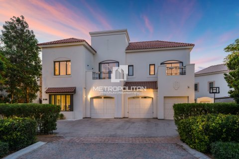 Villa zur Miete in Jumeirah Golf Estates, Dubai, VAE 5 Schlafzimmer, 881 m2 Nr. 664476 - Foto 1