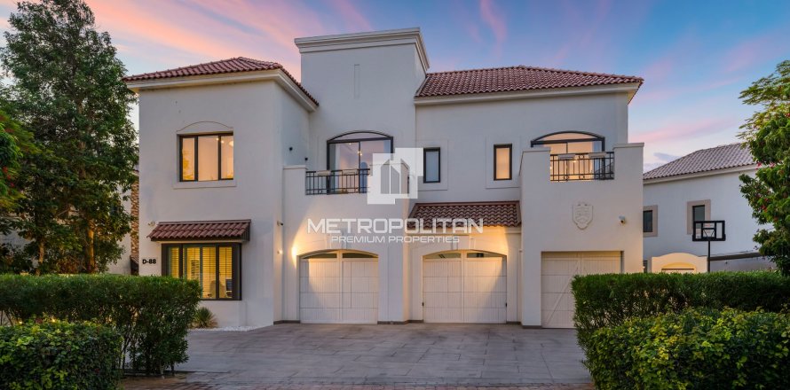 Villa in Jumeirah Golf Estates, Dubai, VAE: 5 Schlafzimmer, 881 m2 Nr. 664476