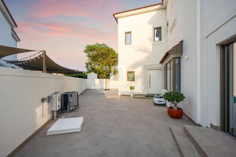 Villa zur Miete in Jumeirah Golf Estates, Dubai, VAE 5 Schlafzimmer, 881 m2 Nr. 664476 - Foto 14