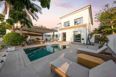 Villa zur Miete in Jumeirah Golf Estates, Dubai, VAE 5 Schlafzimmer, 881 m2 Nr. 664476 - Foto 16