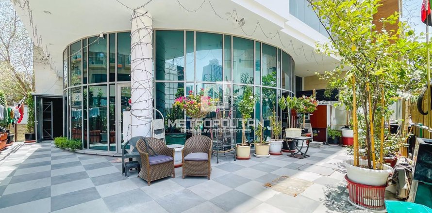 Apartamento em Jumeirah Village Circle, Dubai, EAU 2 quartos, 190 m2 № 664473