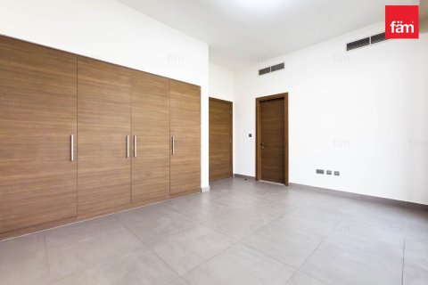 Villa para arrendamento em Dubai Hills Estate, Dubai, EAU 4 quartos, 455.6 m2 № 721890 - foto 6