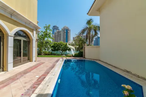Vilă de închiriat în Palm Jumeirah, Dubai, EAU 5 dormitoare, 622 mp.  №658032 - poză 16