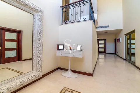 Vilă de închiriat în Palm Jumeirah, Dubai, EAU 5 dormitoare, 622 mp.  №658032 - poză 13