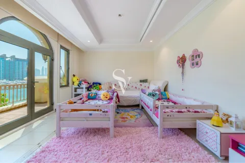 Vilă de închiriat în Palm Jumeirah, Dubai, EAU 5 dormitoare, 622 mp.  №658032 - poză 6
