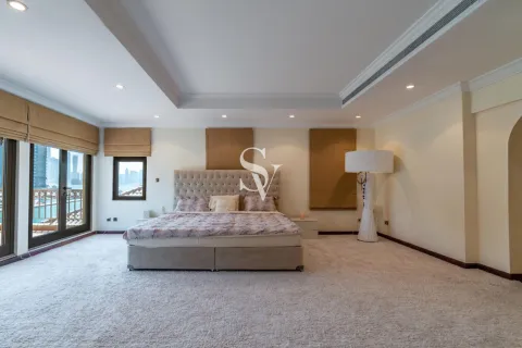 Vilă de închiriat în Palm Jumeirah, Dubai, EAU 5 dormitoare, 622 mp.  №658032 - poză 4