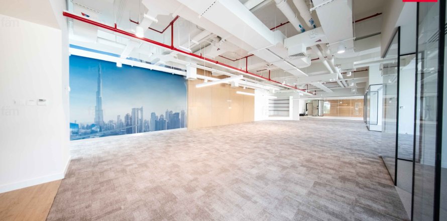 Oficiu în Sheikh Zayed Road, Dubai, EAU 352.7 mp.  №635892