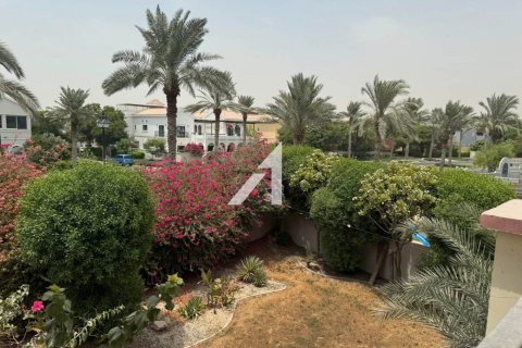 Vilă de închiriat în The Villa, Dubai, EAU 4 dormitoare, 793.6 mp.  №656925 - poză 19