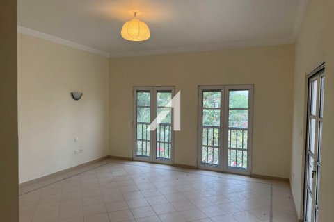 Vilă de închiriat în The Villa, Dubai, EAU 4 dormitoare, 793.6 mp.  №656925 - poză 3