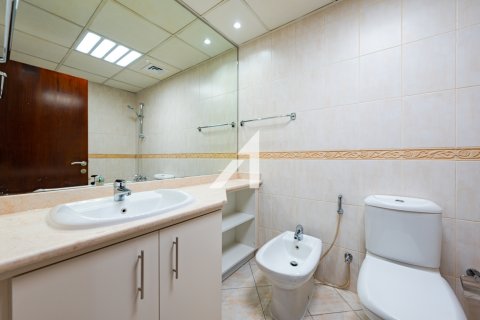 Dubai, संयुक्त अरब अमीरात में अपार्टमेंट, 2 बेडरूम, 141.1 वर्ग मीटर, संख्या 656928 - फ़ोटो 16