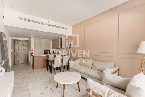 Huoneisto Jumeirah Village Circle, Dubai, Arabiemiraatit 2 makuuhuonetta, 112.6 m2 № 768334 - kuva 2