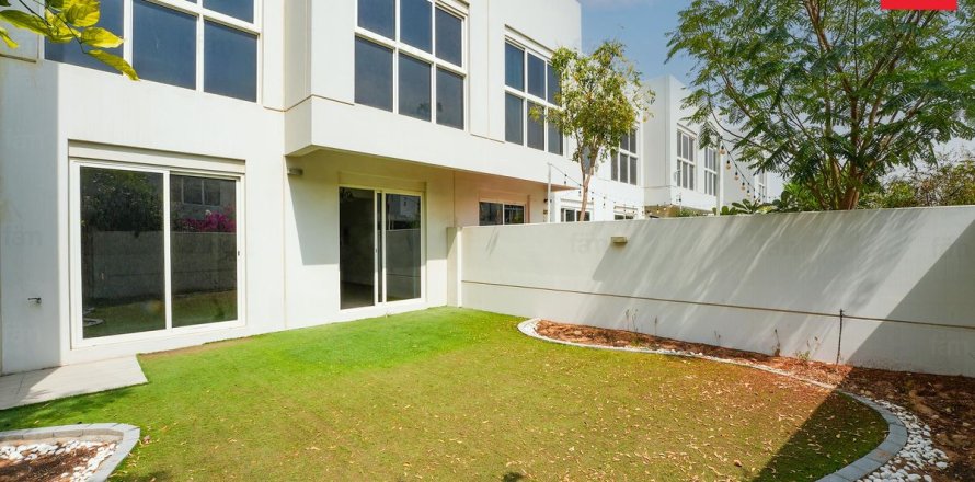 Ridamaja asukohaga Dubai, AÜE: 3 magamistoaga, 181.2 m² Nr 699026