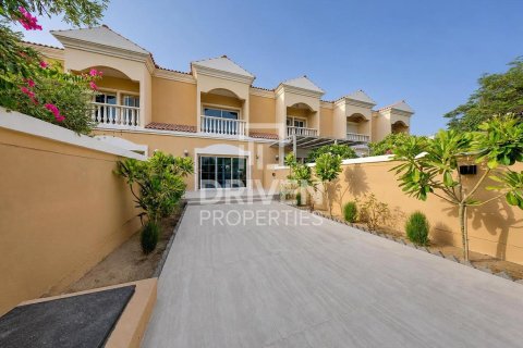 Maison de ville à vendre à Jumeirah Village Triangle, Dubai, EAU 2 chambres, 180.05 m2 № 742133 - photo 16