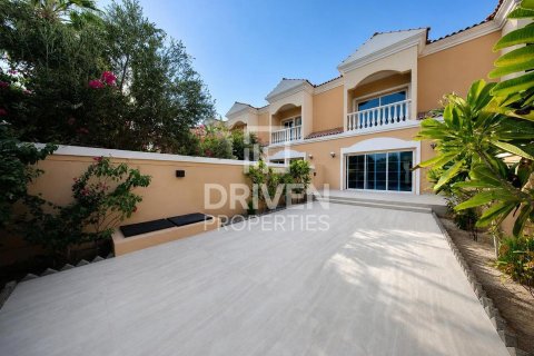 Maison de ville à vendre à Jumeirah Village Triangle, Dubai, EAU 2 chambres, 180.05 m2 № 742133 - photo 15