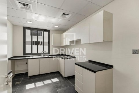 Villa til salg i Dubai, UAE 6 soveværelser, 376.72 kvm № 741809 - foto 18