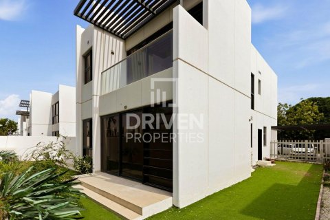 Villa til salg i Dubai, UAE 6 soveværelser, 376.72 kvm № 741809 - foto 25