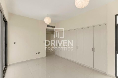 Villa til salg i Dubai, UAE 6 soveværelser, 376.72 kvm № 741809 - foto 7