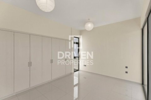 Villa til salg i Dubai, UAE 6 soveværelser, 376.72 kvm № 741809 - foto 8