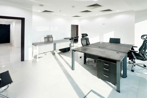 Business Bay, Dubai, UAE의 임대용 사무실 69.9제곱미터 번호 637996 - 사진 3