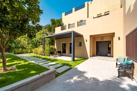 Βίλα σε Dubai, ΗΑΕ 6 υπνοδωμάτια, 790 τ.μ. Αρ. 696265