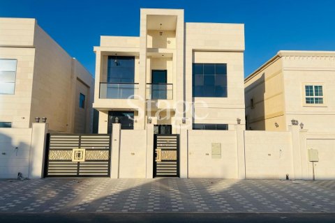 Villa zum Verkauf in Ajman, VAE 5 Schlafzimmer, 304 m2 Nr. 639039 - Foto 1
