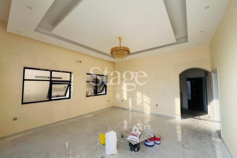 Villa zum Verkauf in Ajman, VAE 5 Schlafzimmer, 304 m2 Nr. 639039 - Foto 3