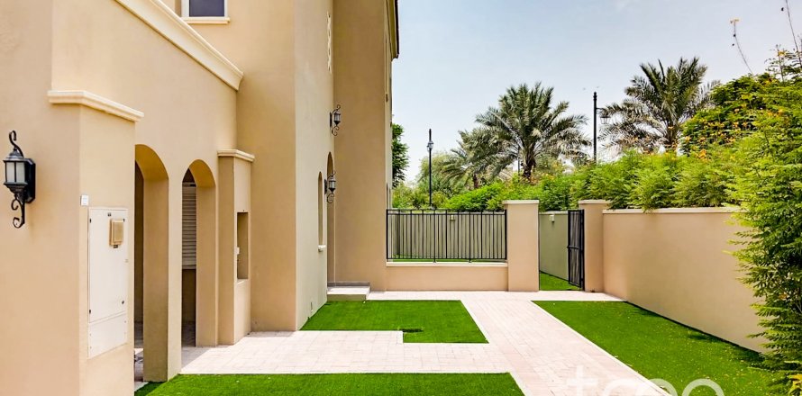 Villa a Serena, Dubai, EAU 3 camere da letto, 211.08 mq. № 755506