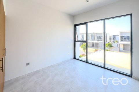 Rumah bandar di Dubai Land, Dubai, UAE 4 bilik tidur, 216.37 meter persegi № 755504 - foto 9