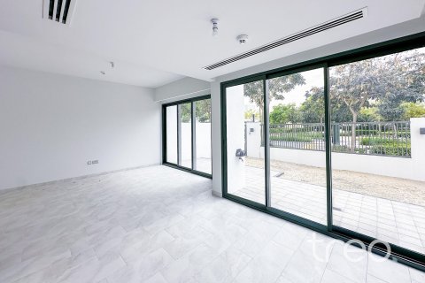 Rumah bandar di Dubai Land, Dubai, UAE 4 bilik tidur, 216.37 meter persegi № 755504 - foto 19