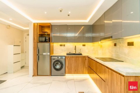 Apartmen di Dubai, UAE 1 bilik tidur, 98.6 meter persegi № 708450 - foto 4