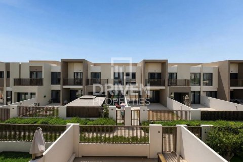 Radhus till försäljning i Dubai Land, Dubai, UAE 3 sovrum, 161 kvm Nr. 744289 - fotografi 19