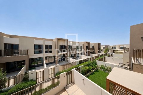 Radhus till försäljning i Dubai Land, Dubai, UAE 3 sovrum, 161 kvm Nr. 744289 - fotografi 21